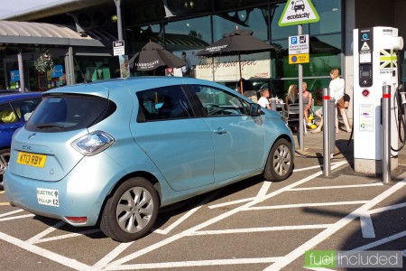 My Renault ZOE fast charging at Rothersthorpe Services (Image: T. Larkum)