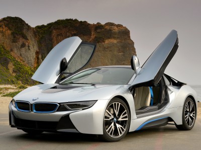 Even a BMW i8 Supercar becomes attainable on a lease (Image: BMW)