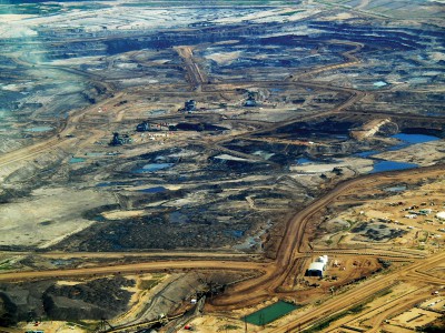 Tar Sands in Alberta (Image: Wikimedia/Howl Arts Collective)