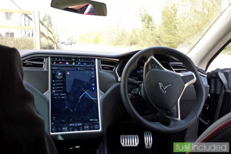 The Model S touchscreen system (Image: T. Larkum)