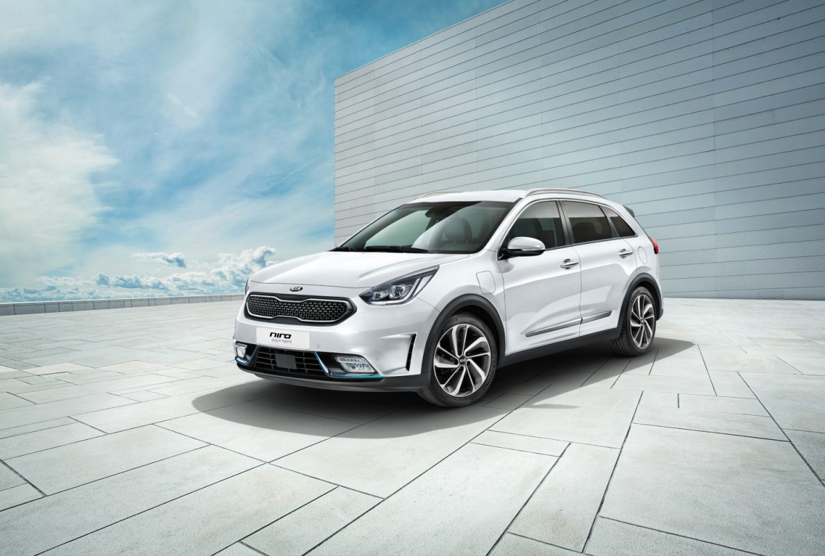 Crossover Practicality From New Kia Niro Plug in Hybrid Fuel Included 