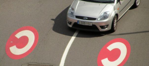 Car entering London's Congestion Charge zone (Image: Flickr/jovike)