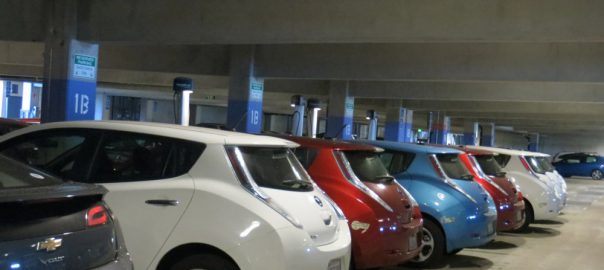 Chevrolet Volt and Nissan Leafs on charge (Image: Business Insider/J. Bort)
