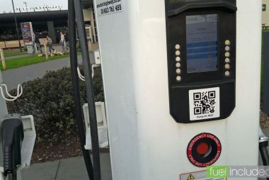 Ecotricity rapid charger with LCD display (Image: T. Larkum)